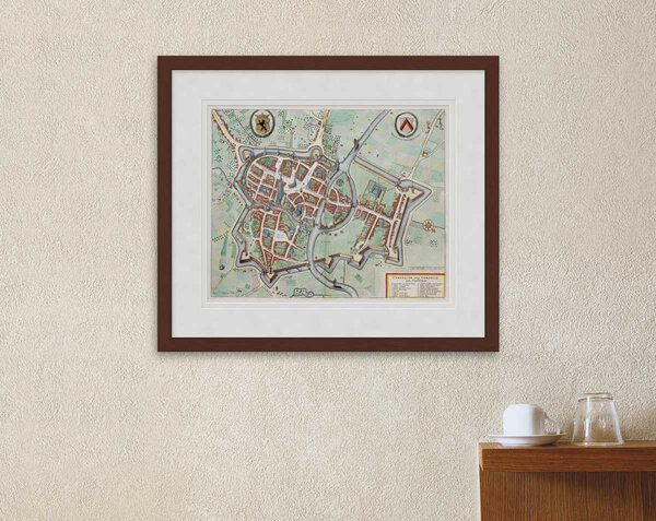 Oude kaart Kortrijk 1649 Blaeu ingelijst in mahonie lijst met passe-partout aan de muur
