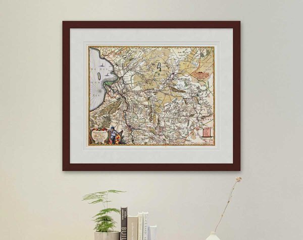 Oude kaart Overijssel Transiselania 1680 Ten Have-Visscher ingelijst in wortelnoot lijst met passe-partout aan de muur