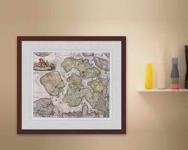 Oude kaart Zeeland 1680 Frederik de Wit ingelijst in mahonie lijst met passe-partout aan de muur