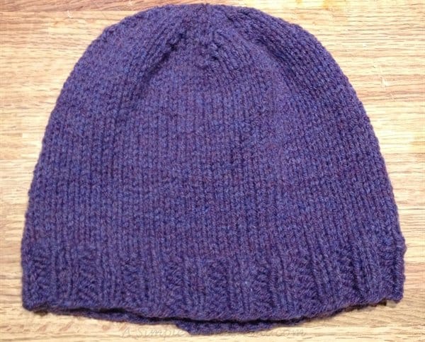 ASimpleHomestead.com - simple knit hat