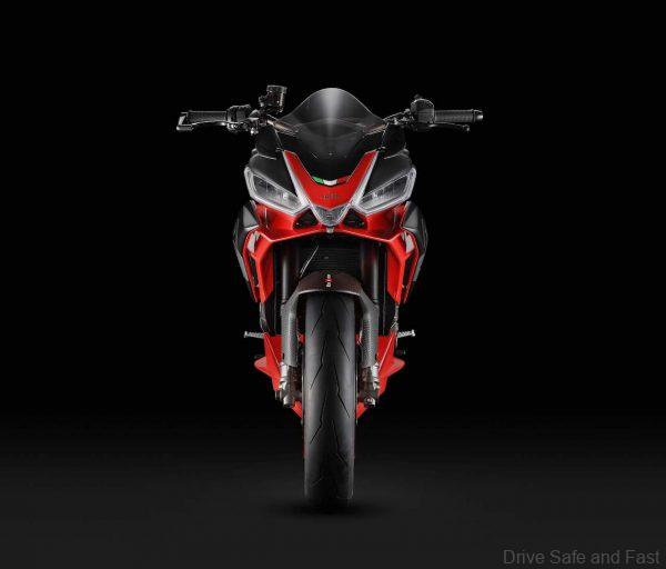 Studio shot of the Aprilia Tuono 660 motorcycle front