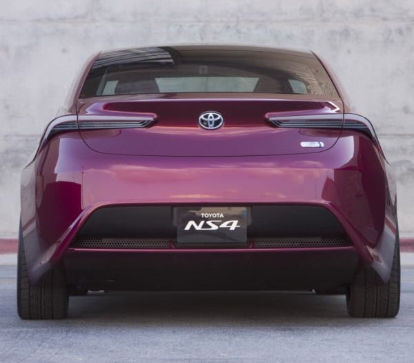 toyota-NS4-plug-in-hybrid