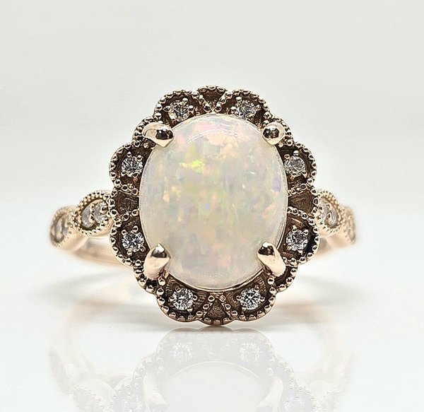 14kr 1.5ctw Opal and Diamond Ring