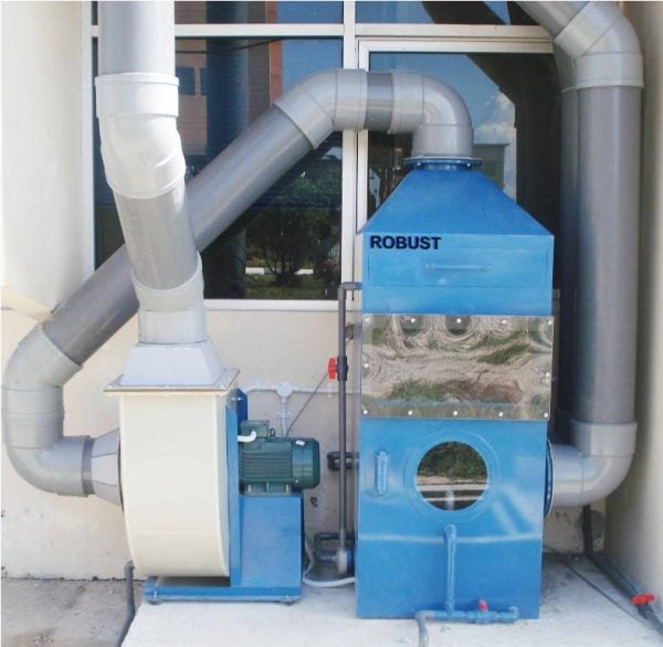 scrubber lemari asam