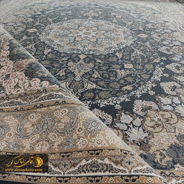 فرش طرح مهرگان دودی