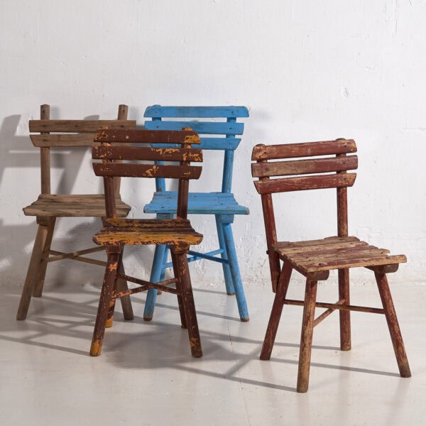 Anciennes chaises d’enfant (vers 1920). Ensemble de 4 pièces #1