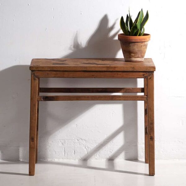 Ancienne console d’entrée (c.1920)