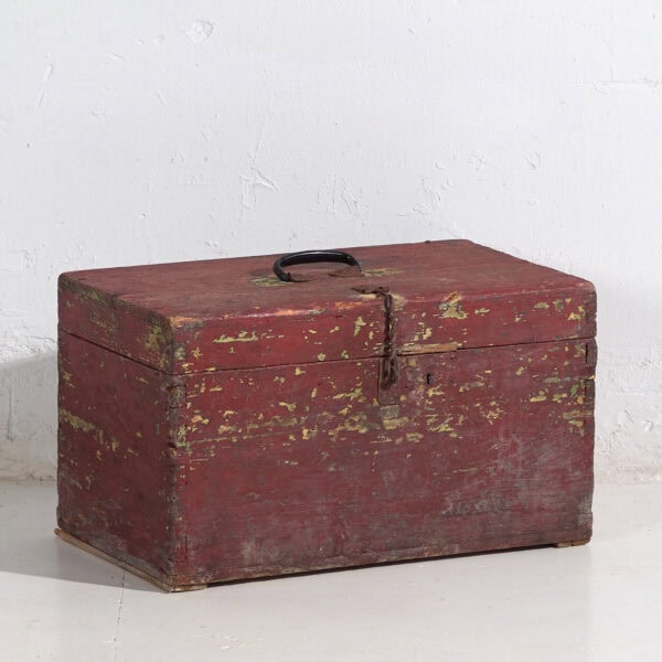 Coffre ancien à patine rouge et verte (c.1920) #75