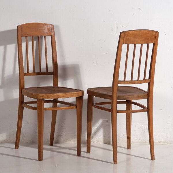 Antique Thonet chairs (c.1920). Set of two pieces #2