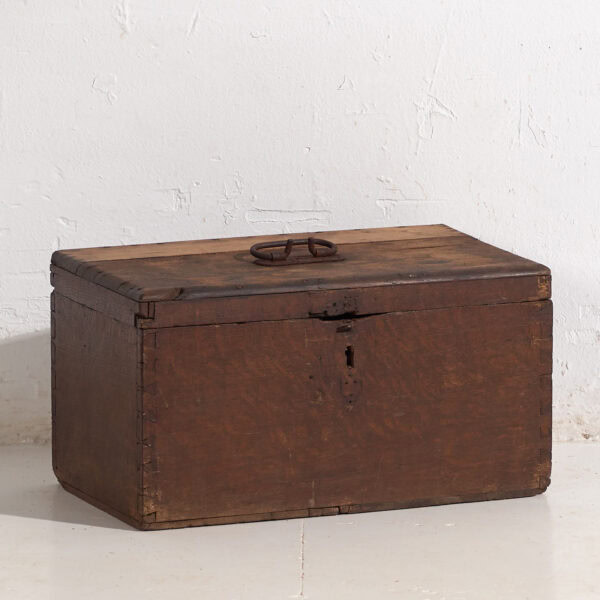 Petit coffre ancien (c.1920) #8