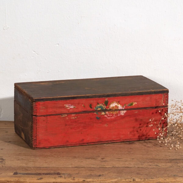 Coffret oriental rouge ancien (c.1900) #33