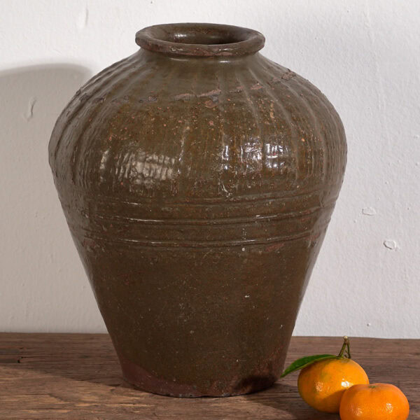 Jarrón antiguo pequeño de color verde olivo (c.1900) #4