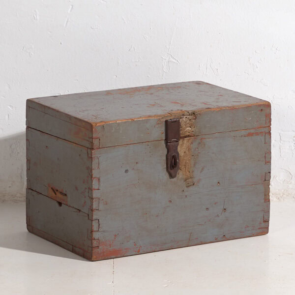 Cofre pequeño antiguo con pátina de color gris (c.1920) #12