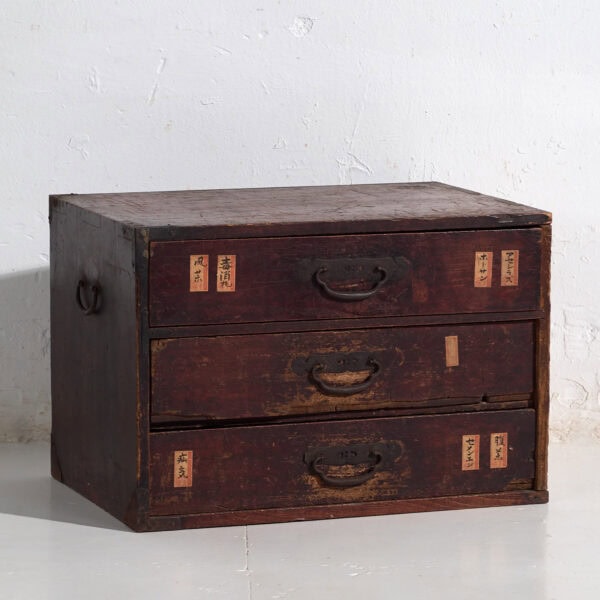 Cajón japonés antiguo ko-dansu en madera de cedro, periodo Meiji (ca. 1870–1900) #48