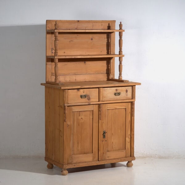 Alacena antigua de pino – Mueble rústico europeo con estantería – circa 1940