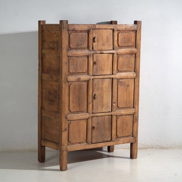 Armario alto antiguo en madera de pino - Lanzhou, c.1900