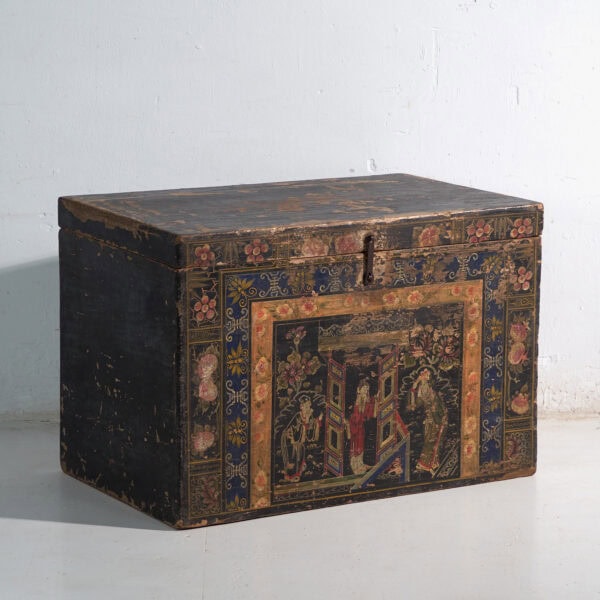 Baúl antiguo pintado en madera de pino – China, circa 1900
