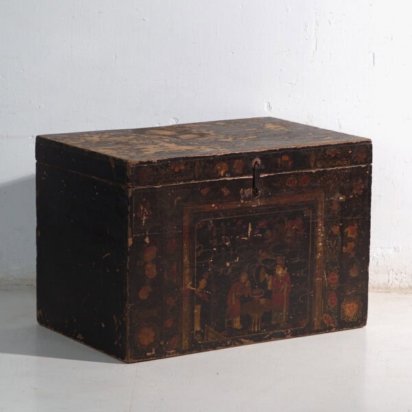 Baúl antiguo pintado en madera de pino – China, circa 1900