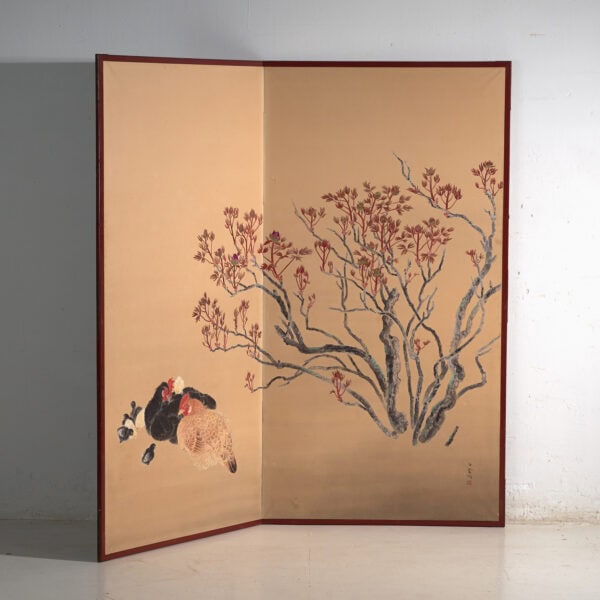 Biombo japonés antiguo de dos hojas sobre fondo dorado – Japón, circa 1920