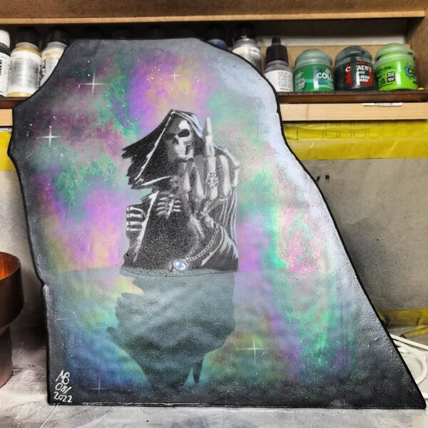 And another tryout Airbrushart on rainbowglass. Stencil by UMR-Design. Just have to polish it. #airbrush #art #airbrushart #artonglass #airbrushing #kunst #skull #umrdesign #glass #rainbowglass