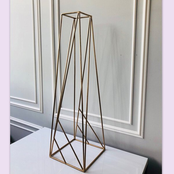 Bittersoet - feestverhuur - Stalen standaard - The Elizabeth - goud te huur