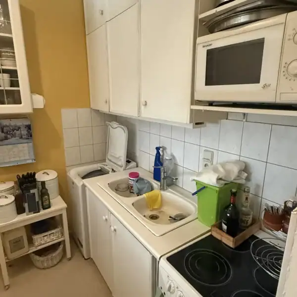 Haushaltsauflösung in Erfurt – Küche mit Hausrat vor der Haushaltsauflösung, durchgeführt von Entrümpelungspartner Thüringen