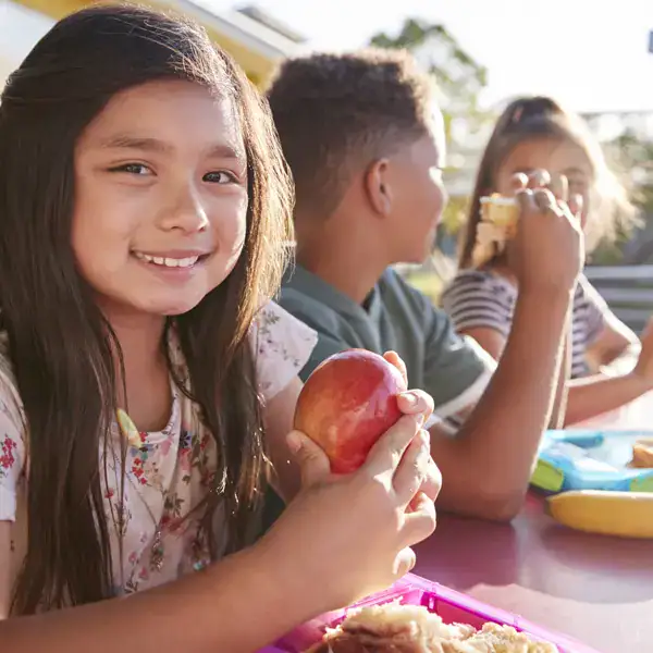 Give monthly as a Full Plate Partner and help neighbors all year