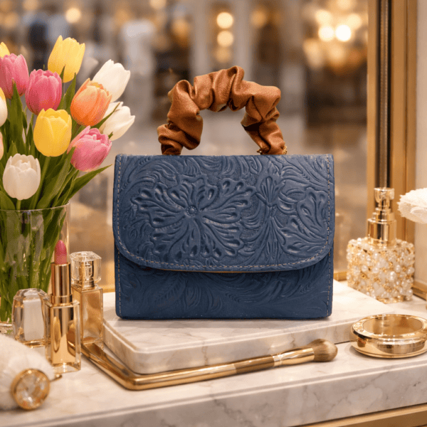 Bolso Karlita de Piel Cincelada Premium