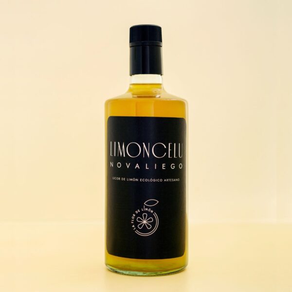 Botella 70cl de limoncello ecológico de Novales, Cantabria