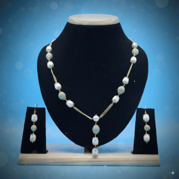 Alternative view of Oval Pearl Taar Mala Necklace Set