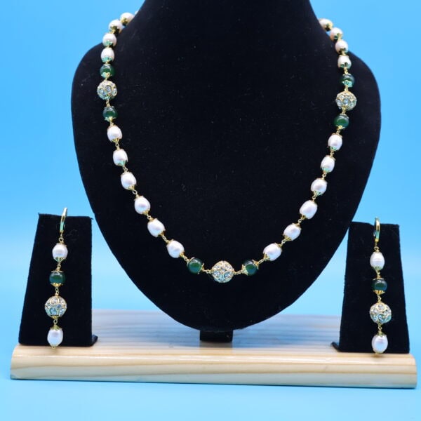 Alternative view of Oval Pearl Taar Mala Set