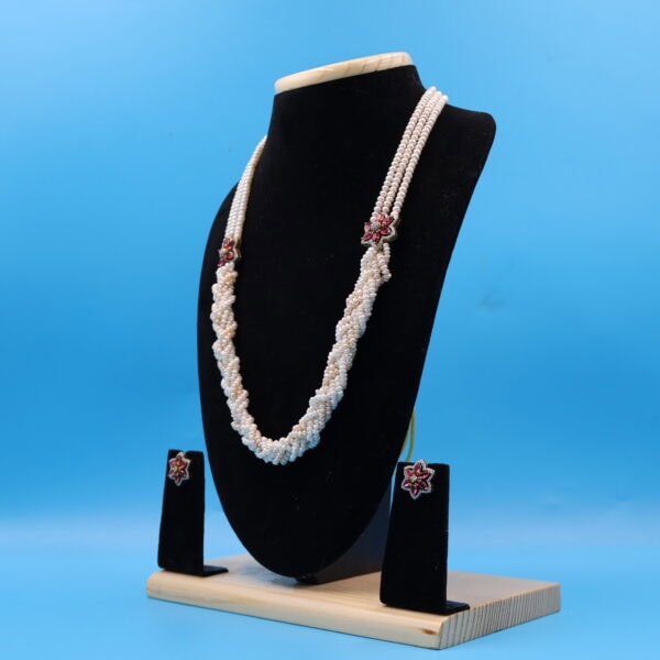 Alternative view of Unshaped Pearl Side Brooch Necklace