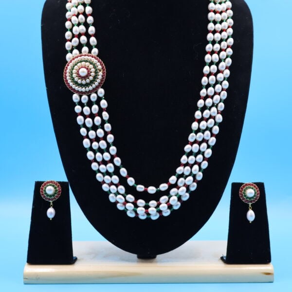 Alternative view of Pearl With Stone Combination Side Brooch