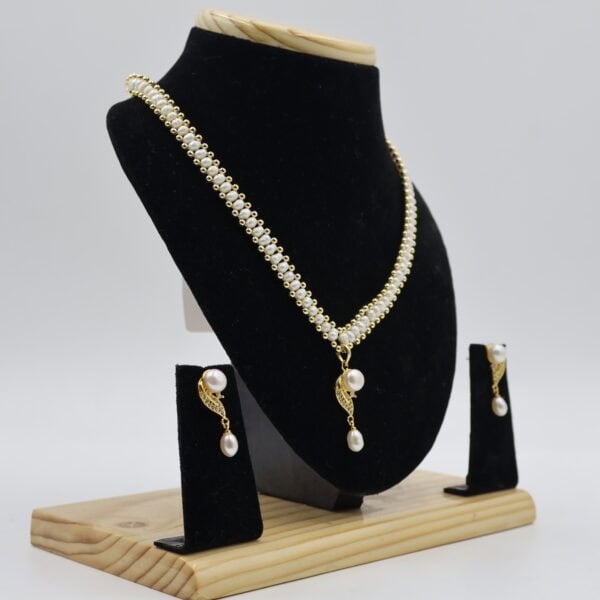Alternative view of Chandani Pearl Necklace