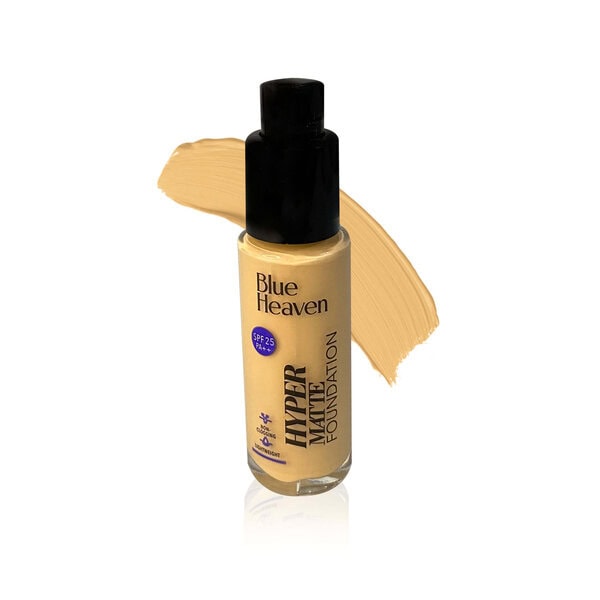 Blue Heaven Hyper Matte Foundation Cream 104 Natural 30ml