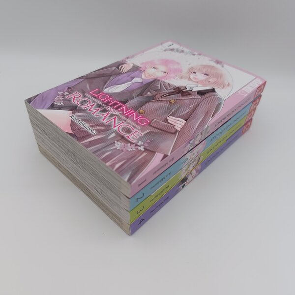 Lightning and Romance Band 1-4 (Rin Mikimoto)