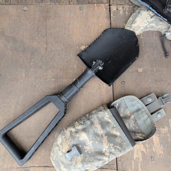 E-tool with UCP Carrier