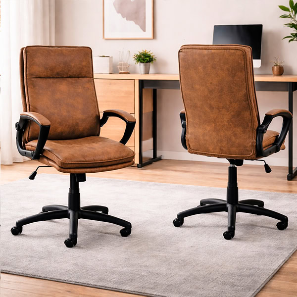 SILLA DE ESTUDIO CON REPOSABRAZOS, TAPIZADO CAMEL, BASE 5 RADIOS: NEGRO. DIMENSIONES: 67X69,5X115 CM