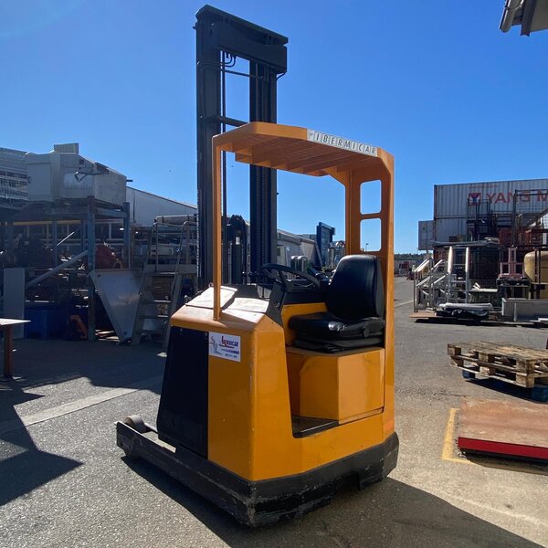 carretilla retráctil eléctrica omg thesi 13 7050 | 1300 kg | elevación 7,05 m
