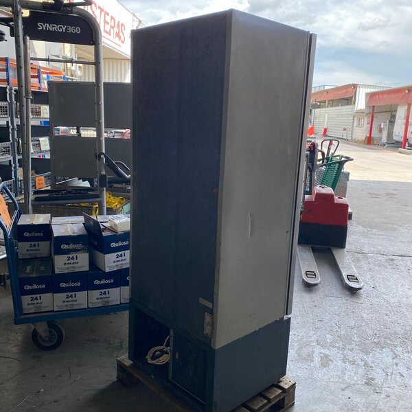 congelador expositor vertical berna 300l con puerta de cristal
