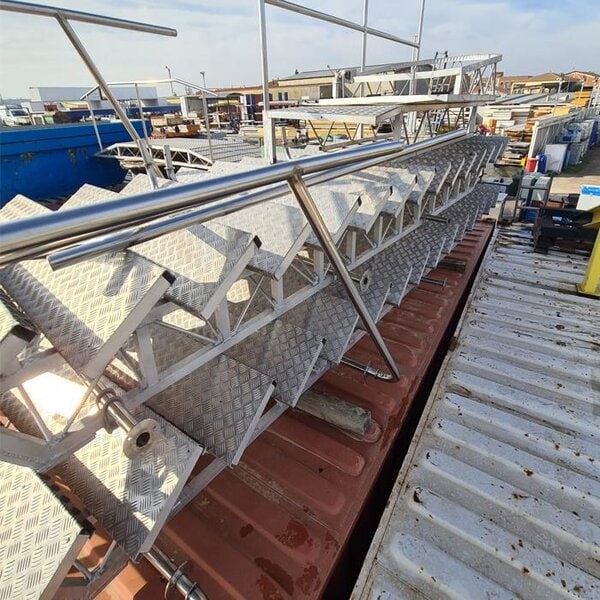 escalera de aluminio