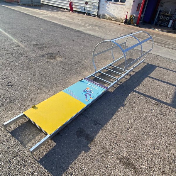 escalera de seguridad 2.7mts