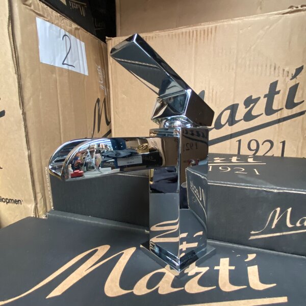 grifos de alta gama marti 1921 – dorados y cromados