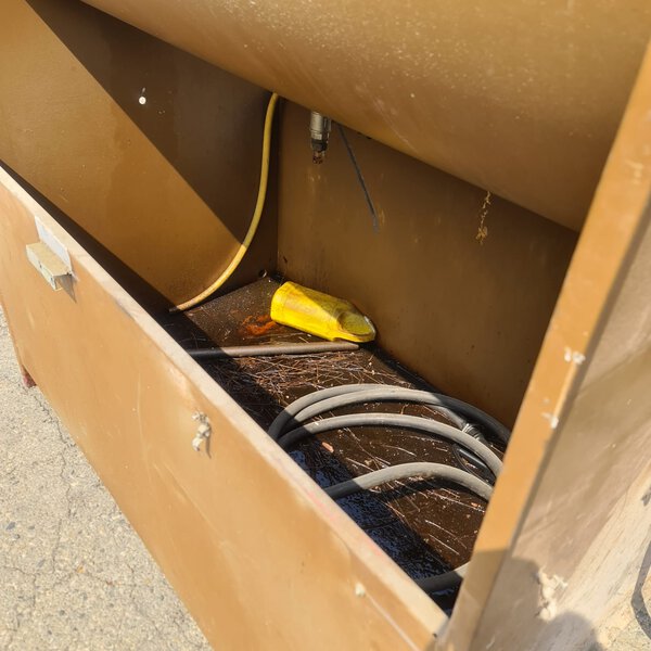 depósito metálico 1000lts con depósito antiderrame