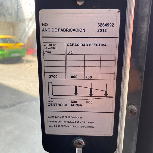 apilador eléctrico bt staxio swe120 – 1200kg – elevación 2,7m – 24v