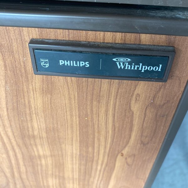 Frigorífico bar Philips Whirlpool AGB 023 — nevera de bar compacta - Imagen 4