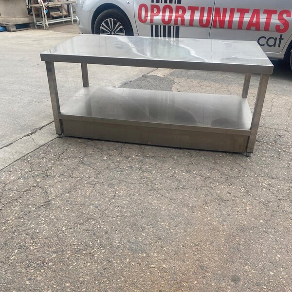 Mesa baja de trabajo inox 140x70 cm con estante inferior para hostelería o taller