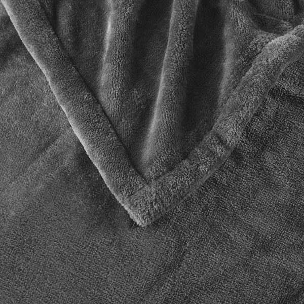 Beautyrest Microlight Luxury Heated Plush Throw - Image 9