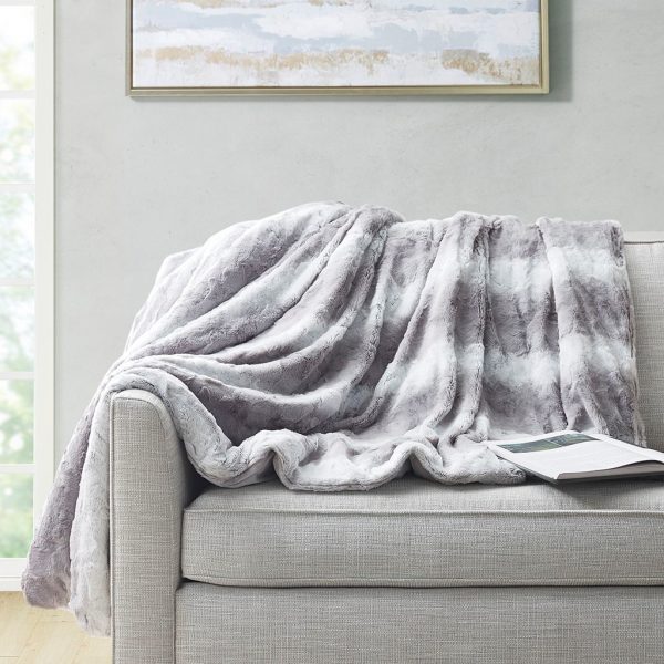 Beautyrest Zuri Weighted Faux Fur Blanket - Image 3