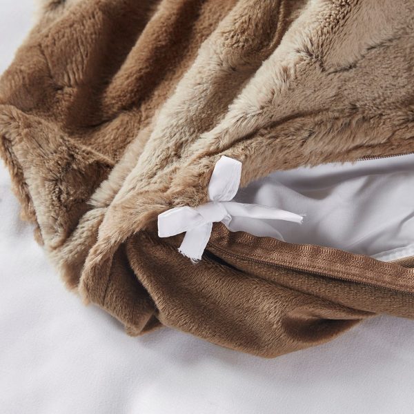 Beautyrest Zuri Weighted Faux Fur Blanket - Image 17